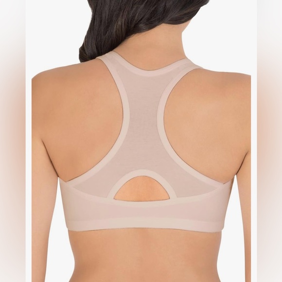 Pack of 2 brand new front closure wire-free sports bras - Picture 5 of 15